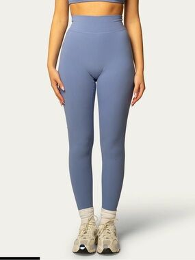437 High-Waist Leggings in Dusty Blue by 437 BRAND NEW NEVER WORN